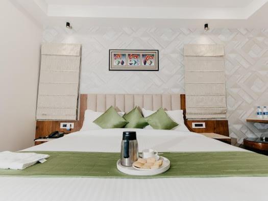 Hotel Emerald Inn โบปาล ภายนอก รูปภาพ